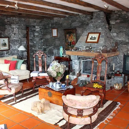 Casa Das Hortensias * Arco de Sao Jorge