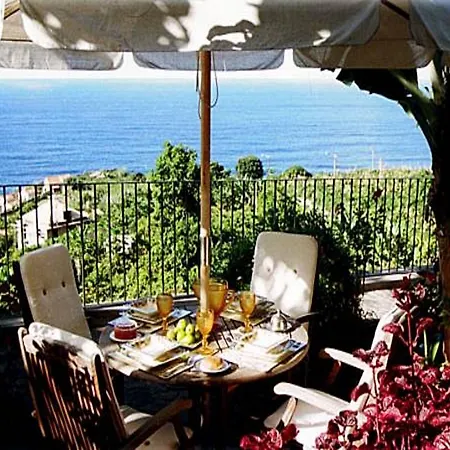 Casa Das Hortensias Bed & Breakfast *